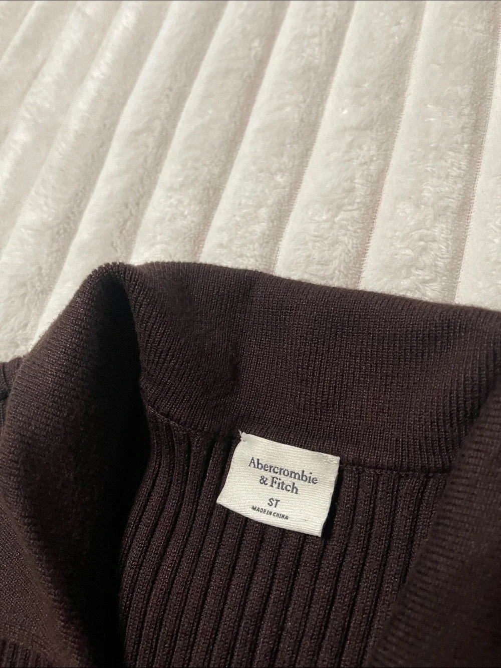 Abercrombie & Fitch Long Ribbed Maxi Dress in Dark Brown | Size Small TALL